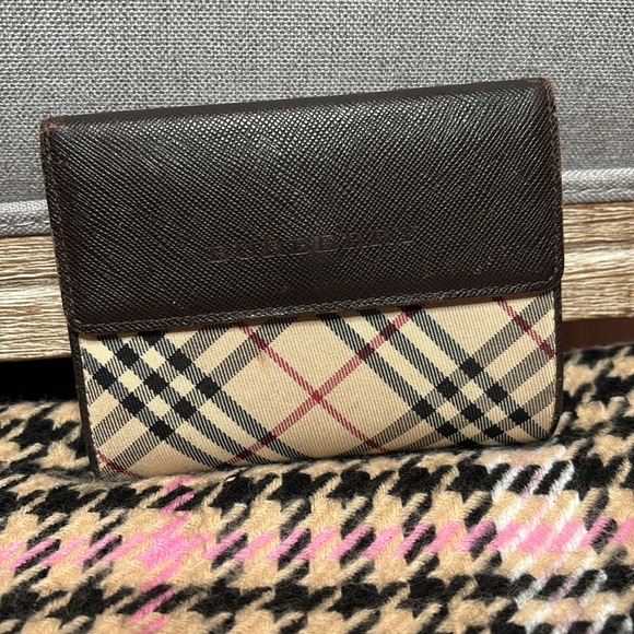 Burberry kisslock compact wallet classic print - Picture 1 of 13